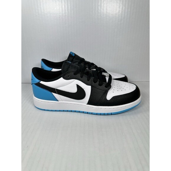 Nike 7Y / 8.5 Women Air Jordan 1 Low Retro OG UNC/Powder Blue CZ0858-104 NEW